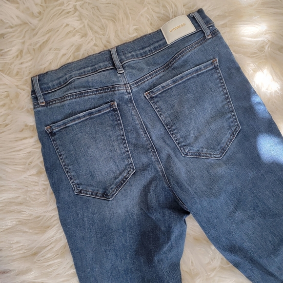 Express Mid Rise Dark Wash Skinny Jeans - Picture 7 of 12
